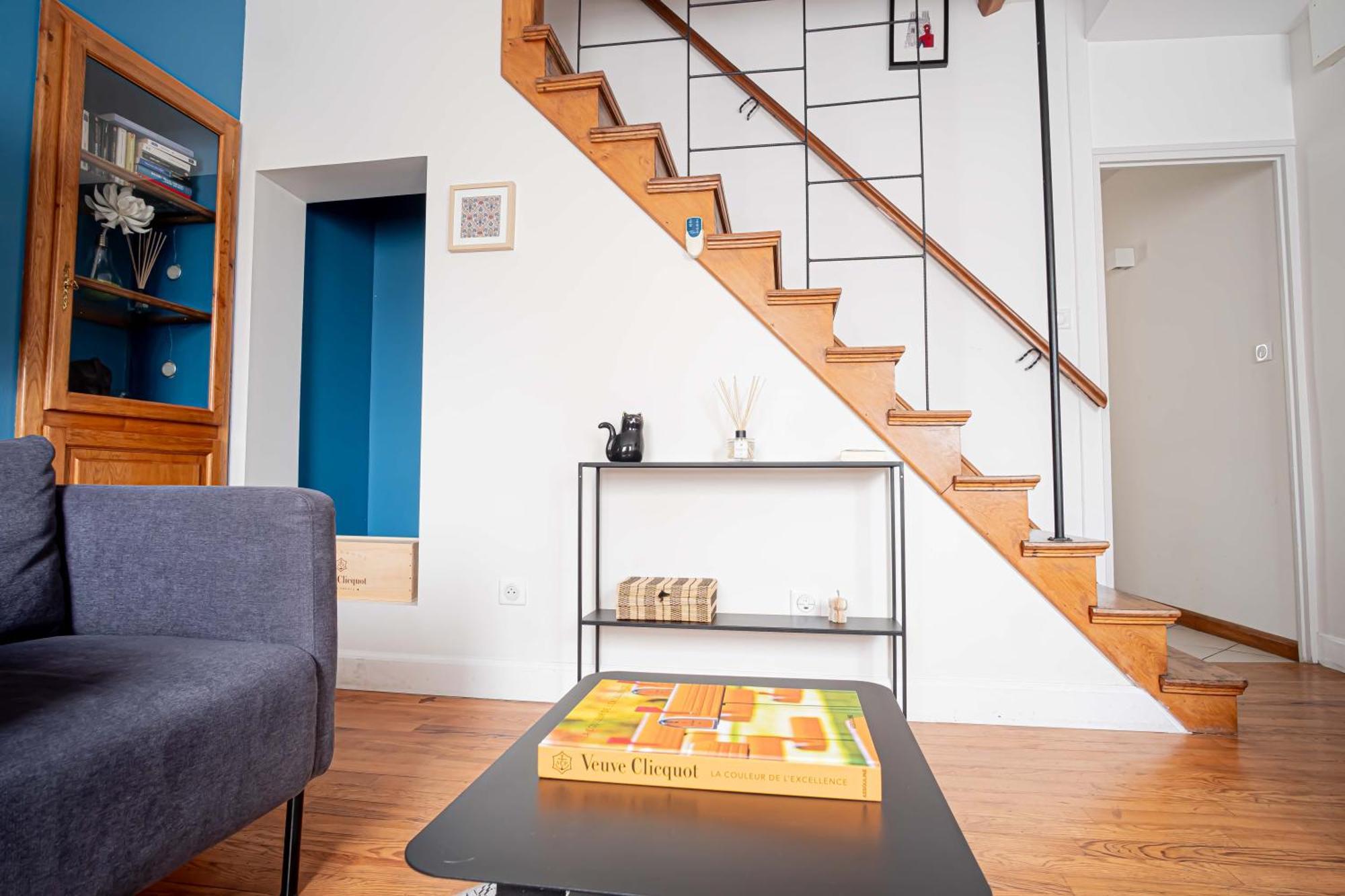 Triplex Cathedrale Parking Gratuit Appartement Reims Buitenkant foto
